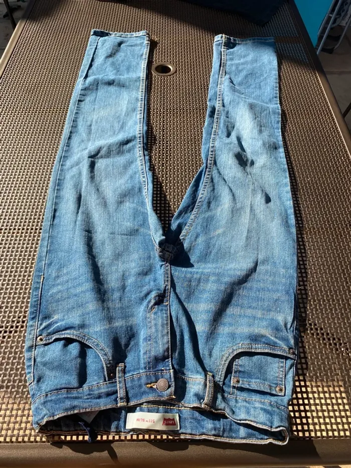 Jean Levis 511 slimTaille s ou 36 ou 16 ans