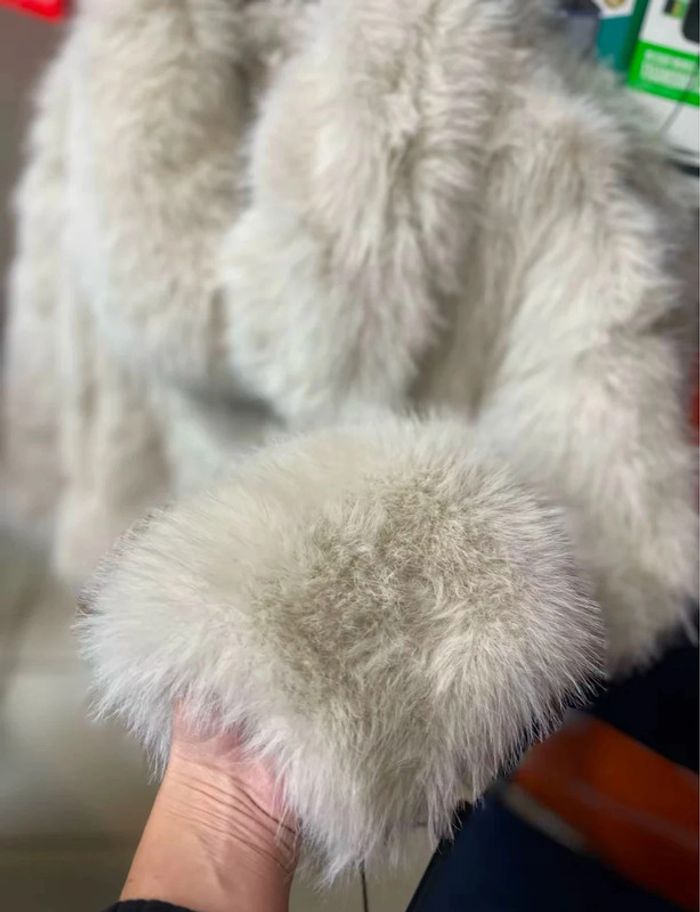 Grosse Veste manteaux en fausse Fourrure beige style Zara style vintage taille M - photo numéro 8