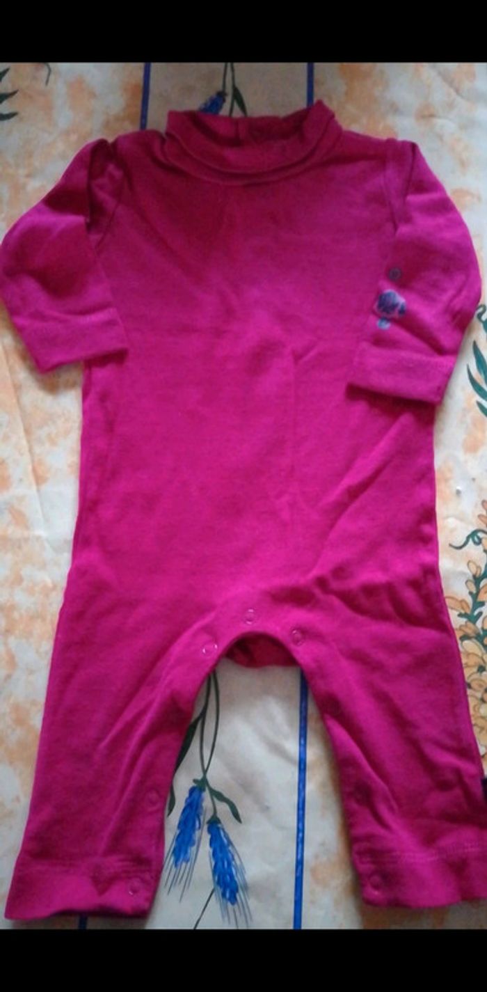 Body manches et jambes 6 mois