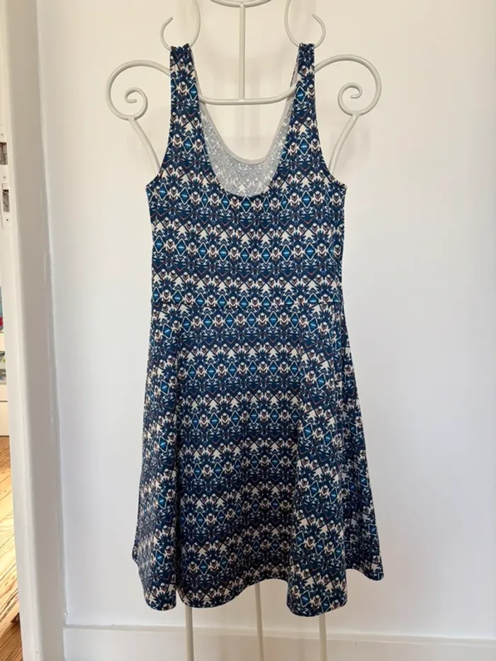 Robe H&M divided - photo numéro 2