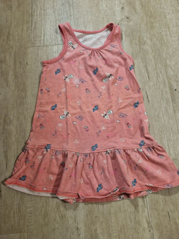 Robe rose lapin