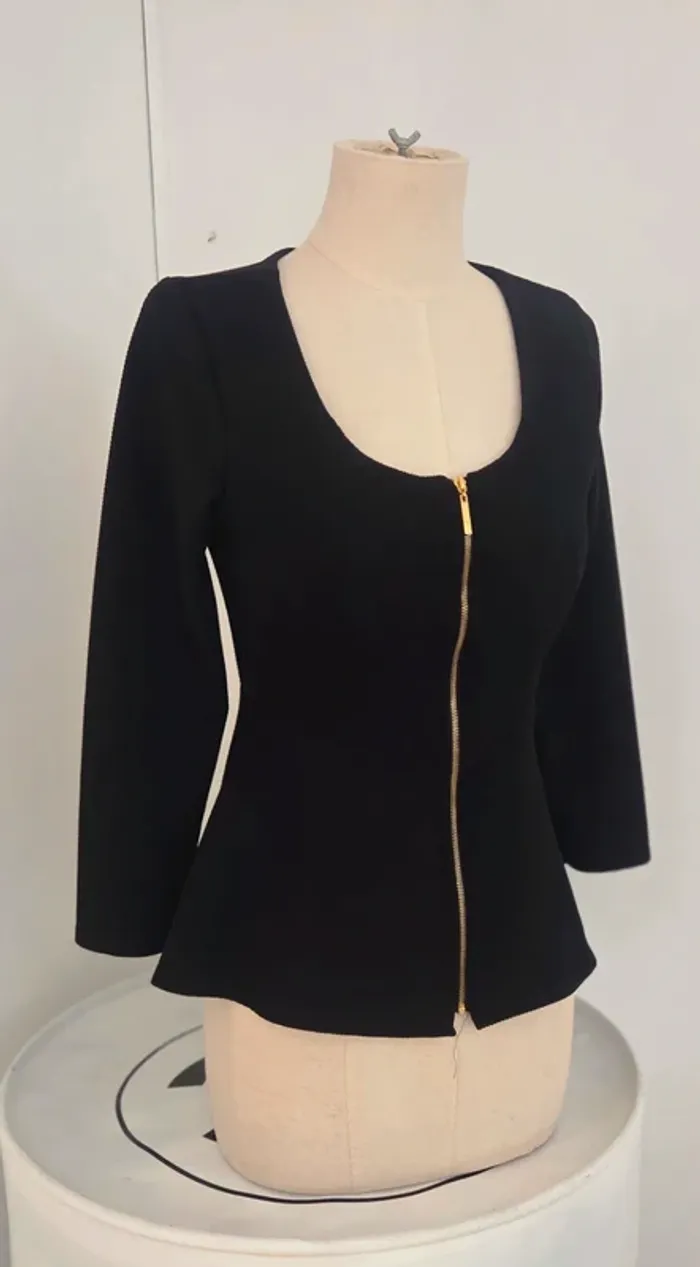 Veste cintrée noire à basque – Zip doré Taille 34/36 - photo numéro 2