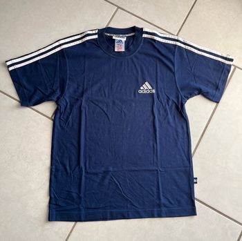 Teeshirt Adidas bleu marine taille 12ans