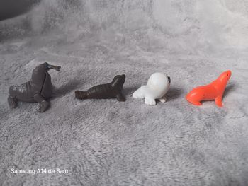 Lot de 4 figurines animaux phoques
