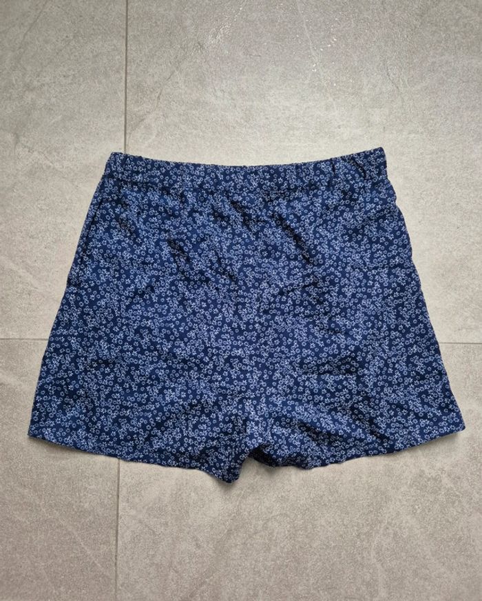 Short bleu fleurie stradivarius - photo numéro 4