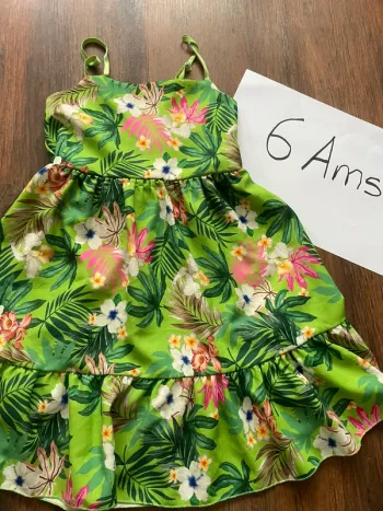Robe verte fleurs