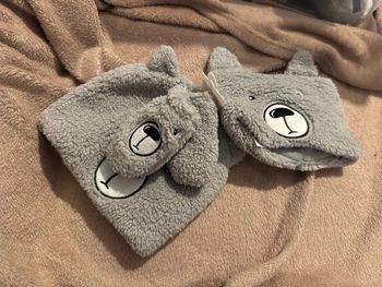 Ensemble bonnet / tour de cou / moufles