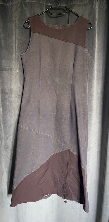 Robe longue sans manches
