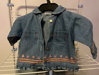 Charmante veste en jean 100% coton Okaïdi 6 mois 