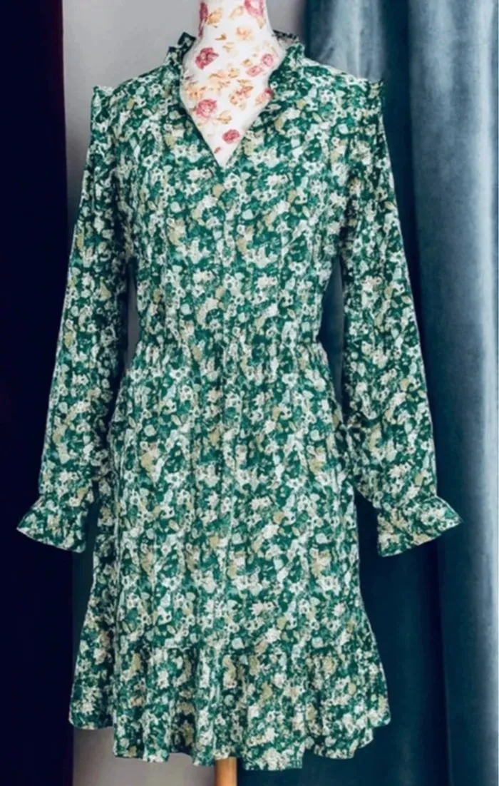 🌿 Magnifique robe fluide SHEIN – Taille 48 🌿