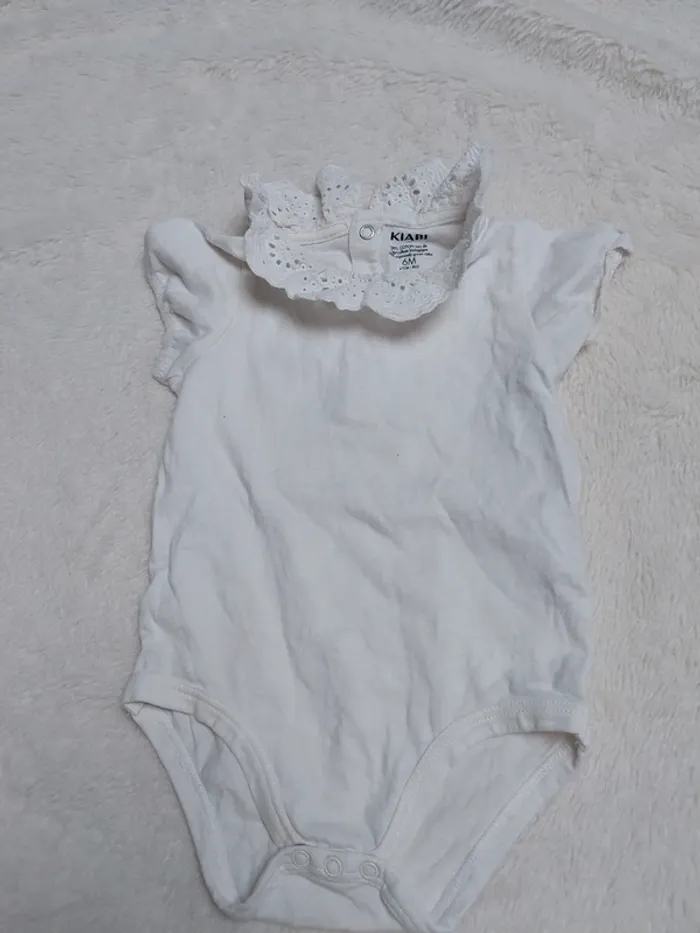 Bodies 6 mois - photo numéro 3