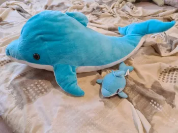 Grande peluche dauphin