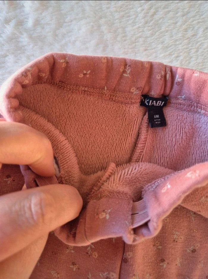 Pantalon fleurs 6 mois kiabi - photo numéro 2