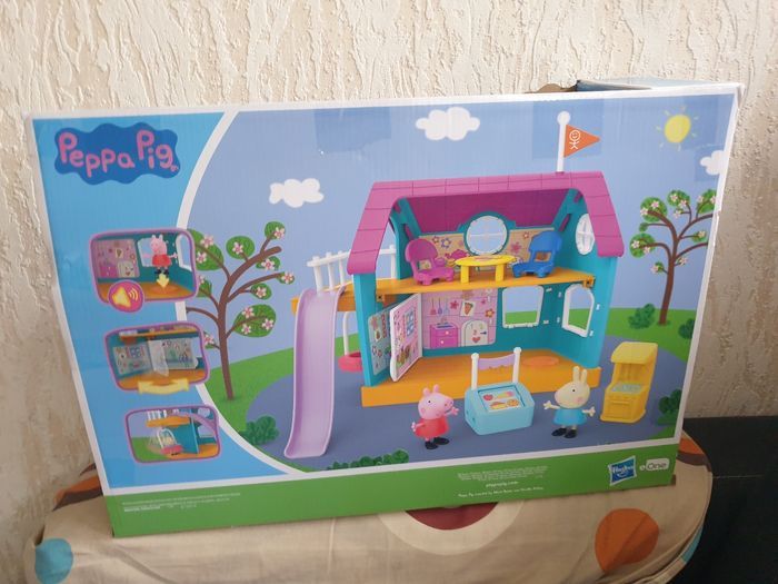 Peppa Pig et sa maison d'amis. - photo numéro 2