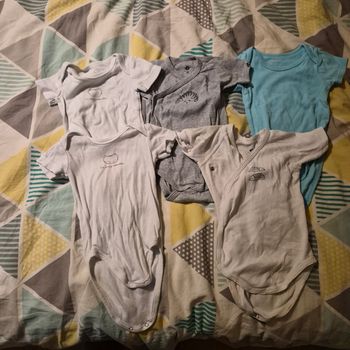 Lot de body manches courtes 