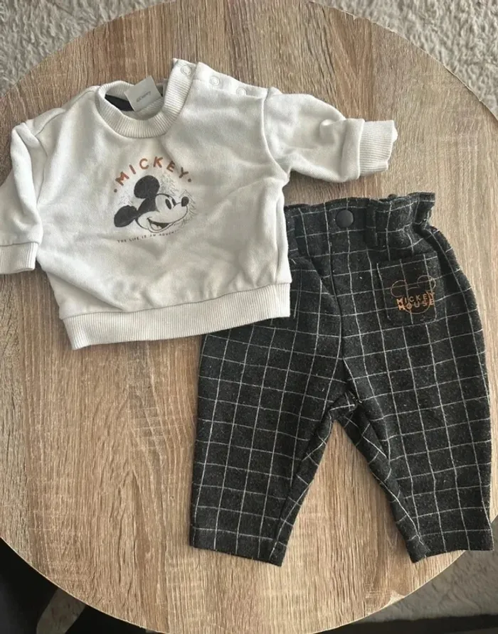 Ensemble Mickey 3 mois - photo numéro 2