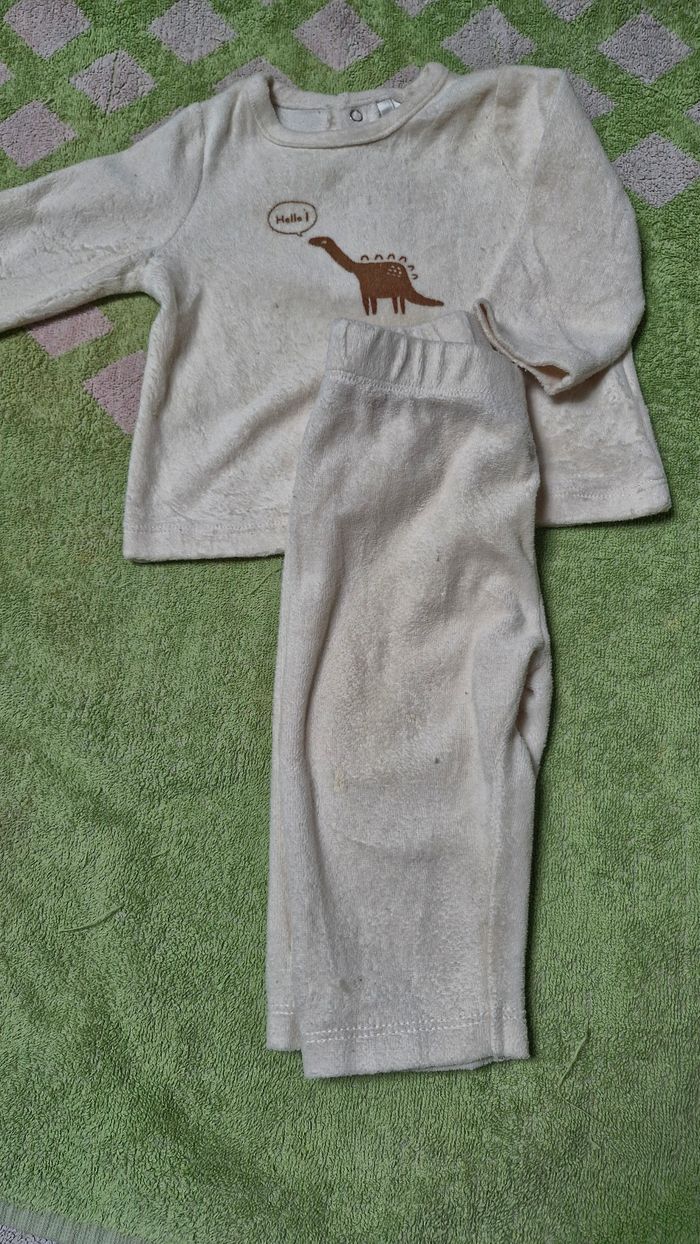 Lot vêtements 9 mois - photo numéro 6