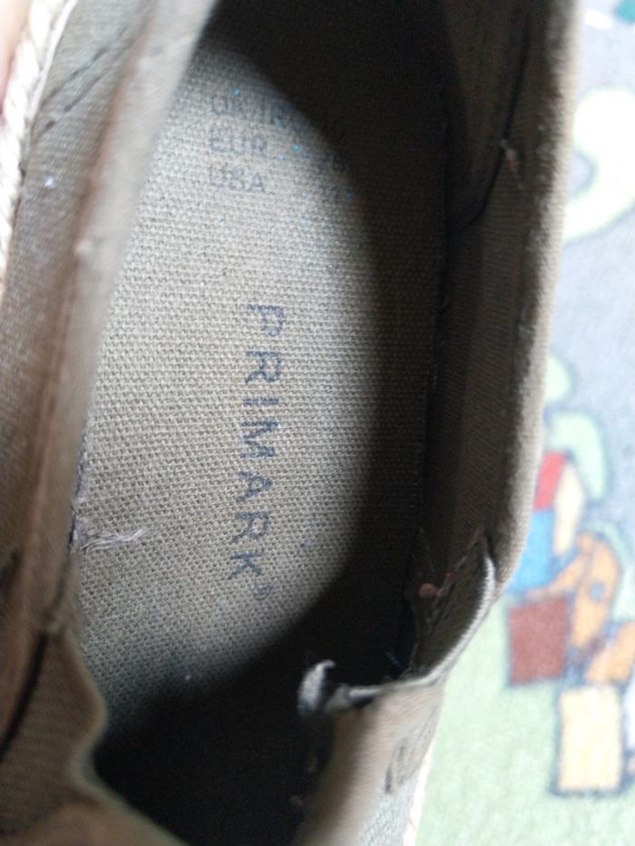 Chaussures type espadrilles de chez Primark pointure 28 - photo numéro 4