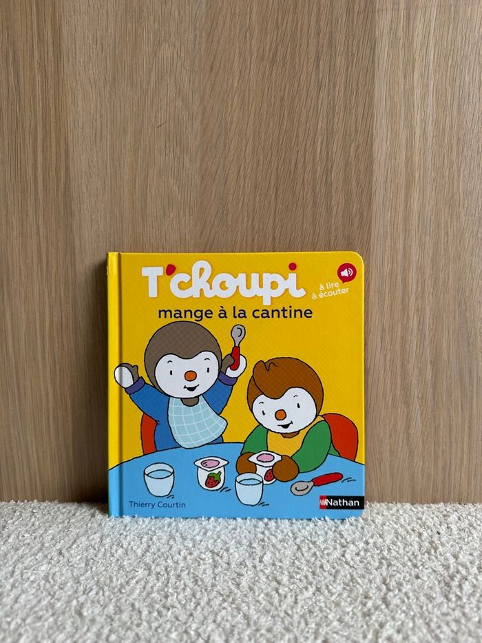 Livre t’choupi mange à la cantine