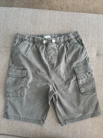 Short battle cargo facile à enfiler  kaki porté une fois