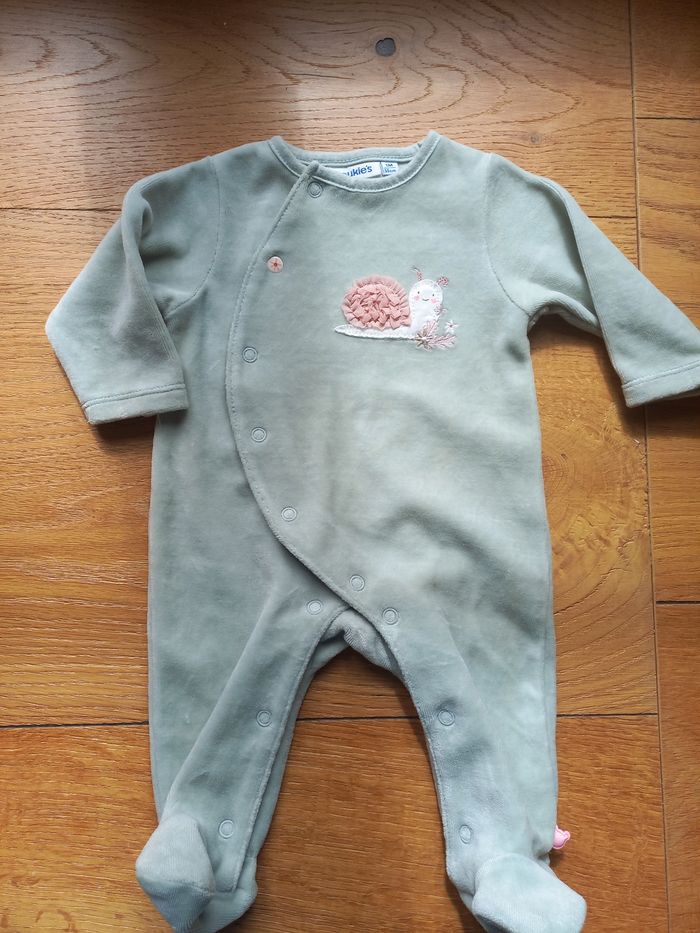 Lot de deux pyjamas velours Noukies 1 mois - photo numéro 4