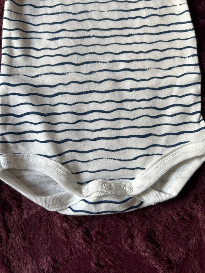 Ensemble 3 pièces 3 mois - photo numéro 12