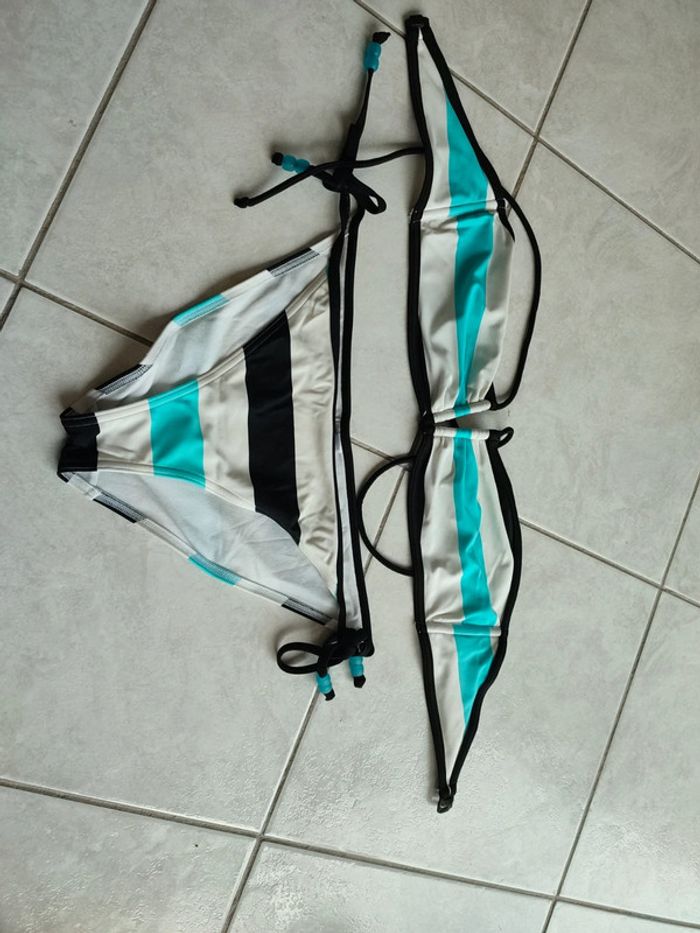 Maillot de bain 2 pièces tribord taille 46
