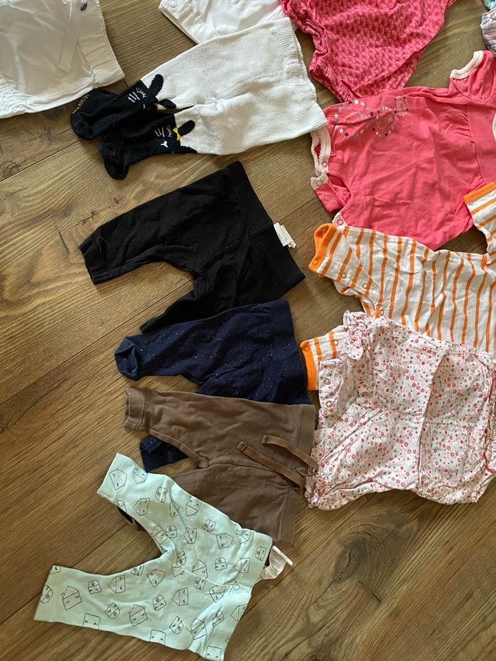 Lot 22 vêtements fille T1 mois - photo numéro 6