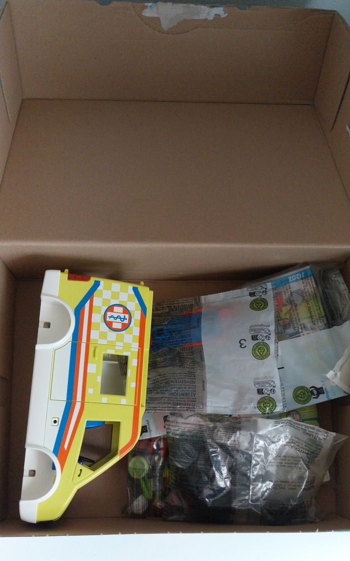 Playmobil City Life 71202 Ambulance avec effets lumineux et sonore - photo numéro 2