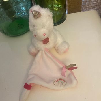 Doudou licorne