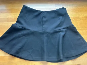 Belle jupe noire patineuse Promod taille 38