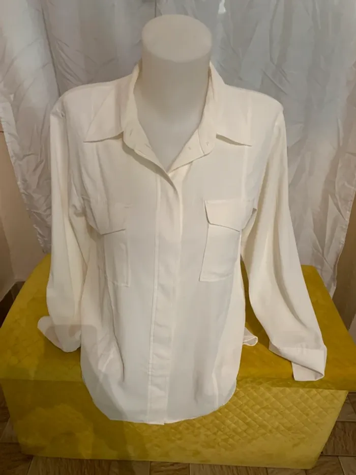 Chemise H&M blanc cassé manches longues taille S - photo numéro 3