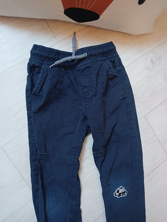 Lot pantalons 4ans garçon - photo numéro 9