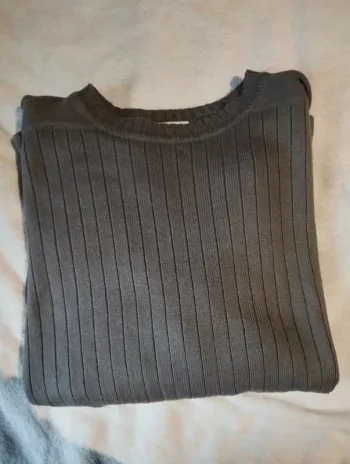Pull gris