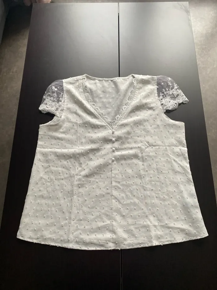 Blouse dentelle Shein en très bon état