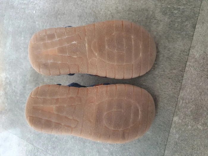 sandales taille 20 - photo numéro 7