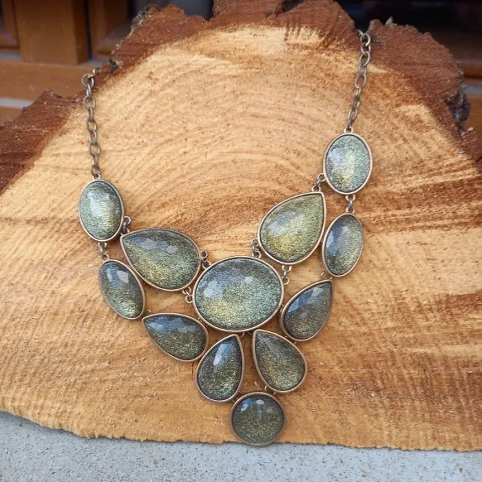Collier vintage kaki verre pierre - photo numéro 2