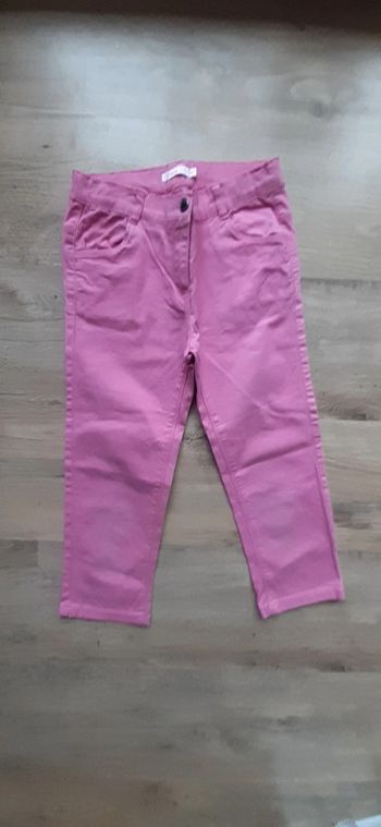Pantalon 3/4 rose 10 ans