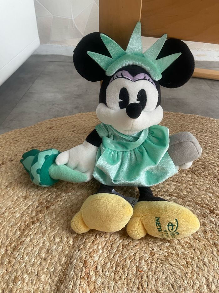 Peluche Minnie disney store new york - photo numéro 5