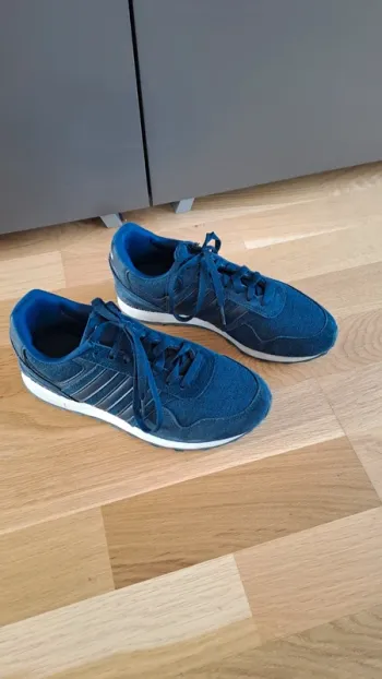 Baskets bleu marine Adidas 38