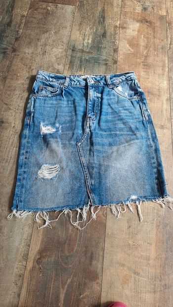 Jupe mango taille 36 en très bon état neuf