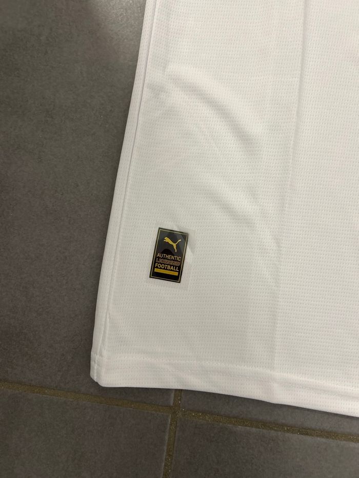 Maillot OM 125 ieme anniversaire - photo numéro 4