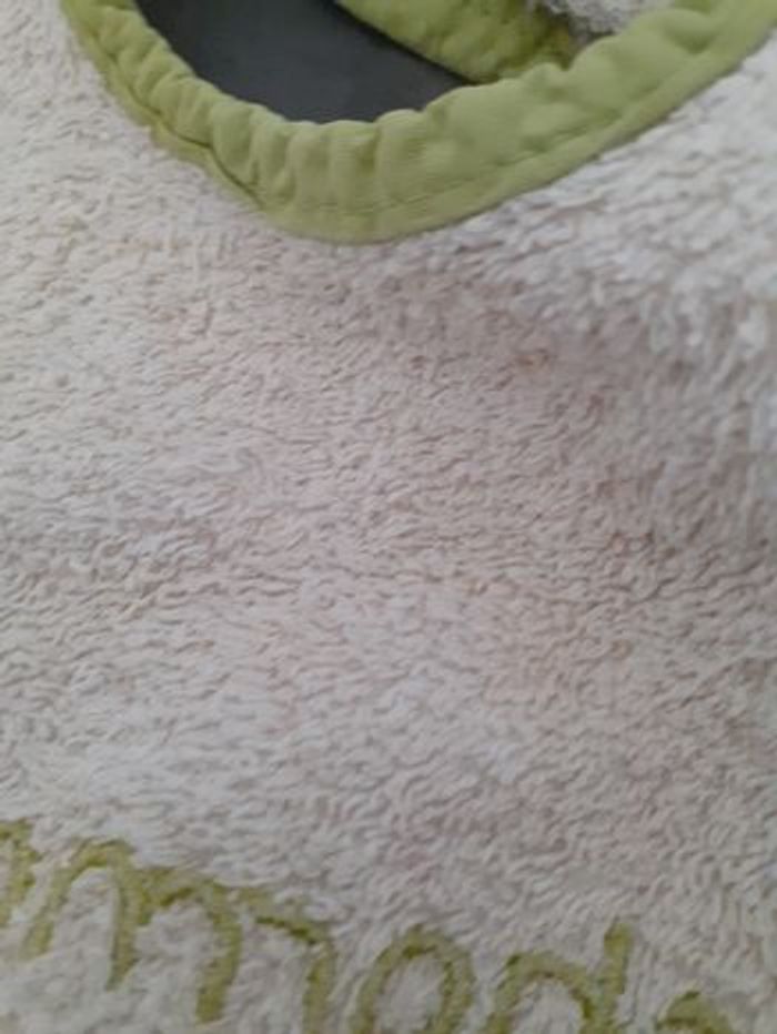 Bavoir - photo numéro 2