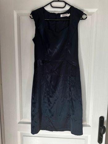 Robe satin nafnaf 34