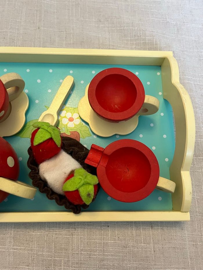 Service à thé en bois