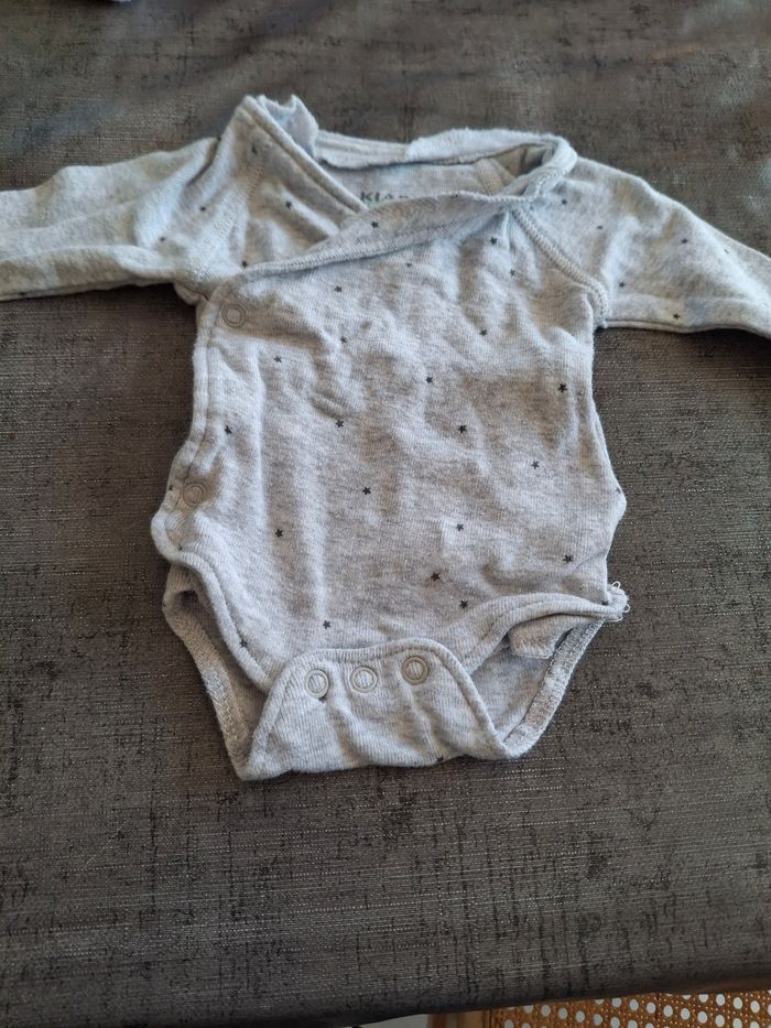 Vends 10 Bodys naissance garçon bébé - photo numéro 6