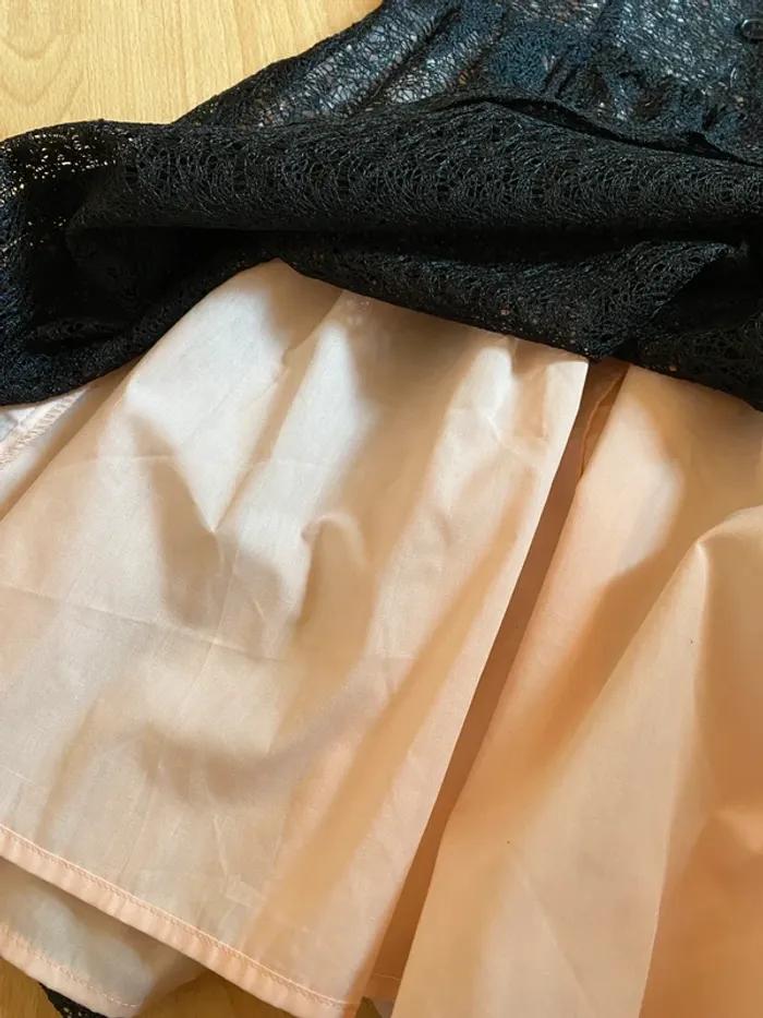 Robe dentelle - photo numéro 4