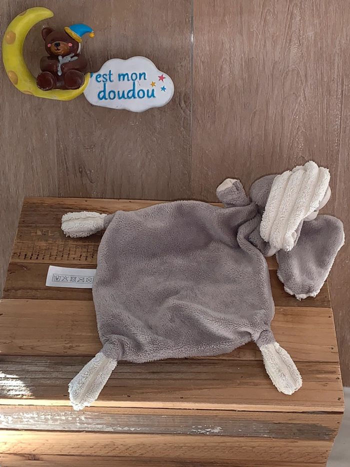 DY153 doudou éléphant 🐘 dumbo - photo numéro 2