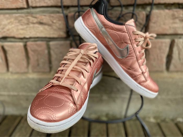 NIke Tennis Classic Metallic rose gold 🌸 Pt 40 - photo numéro 4