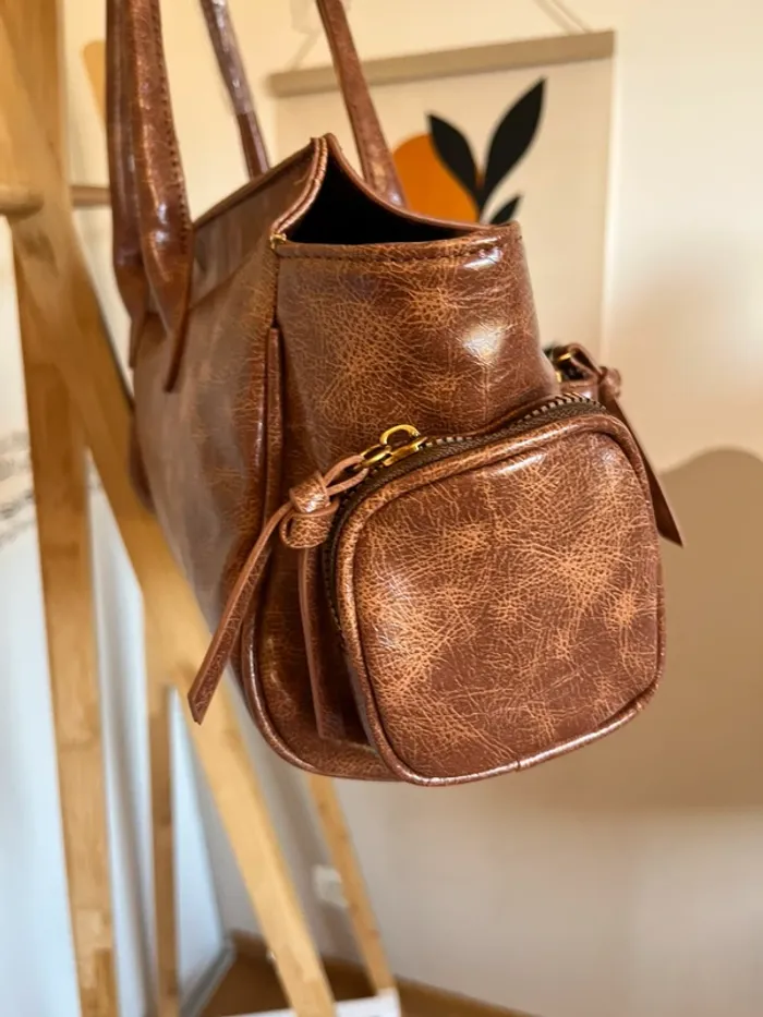 Sac style vintage y2k marron aspect verni neuf [ref 2507SBr139] - photo numéro 6